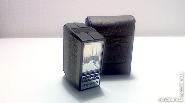 Flash �lectronique olympus ps 200 + �tui 25 Paris 18 (75)