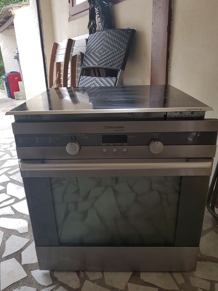 four encastre et plaque vitroc�ramique 70 Villiers-sur-Marne (94)