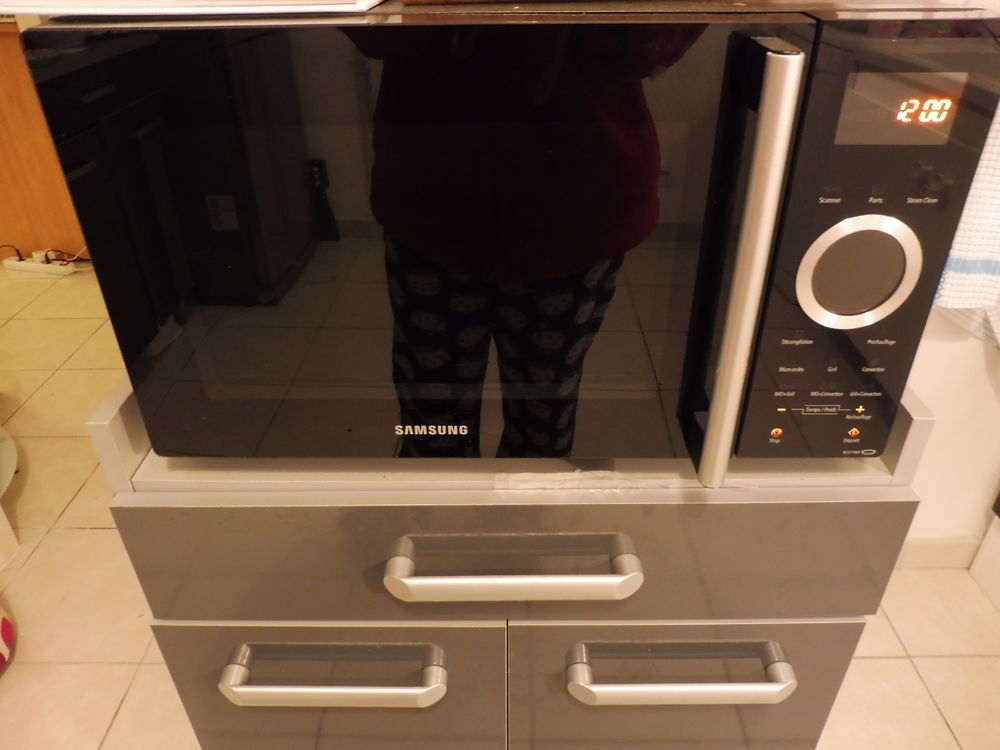 four micro onde combine 120 Monteux (84)