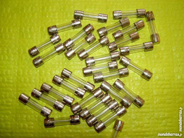 30 fusibles verres T4A, 5 X 20 mm, temporis�s 5 Fournet-Blancheroche (25)