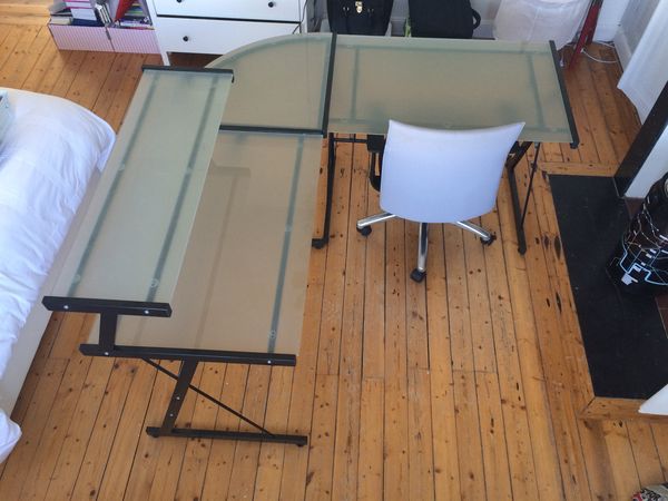 grand bureau d'angle en verre 70 Lambersart (59)