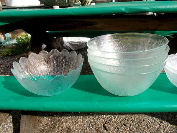 Grand et petit saladier en verre (l'unit�) 10 Monflanquin (47)