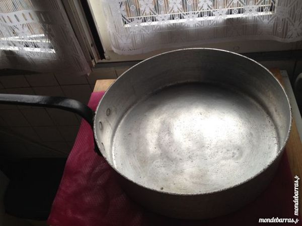 GRANDE POELE 60 La Courneuve (93)