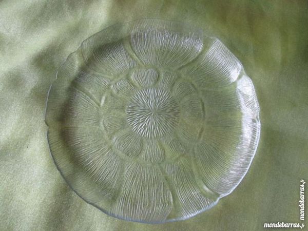 6 Grandes assiette en verre transparente 18 Goussainville (95)