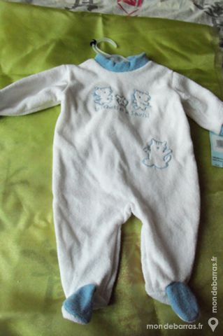 Grenouill�re pour b�b� taille 3 mois 6 Goussainville (95)