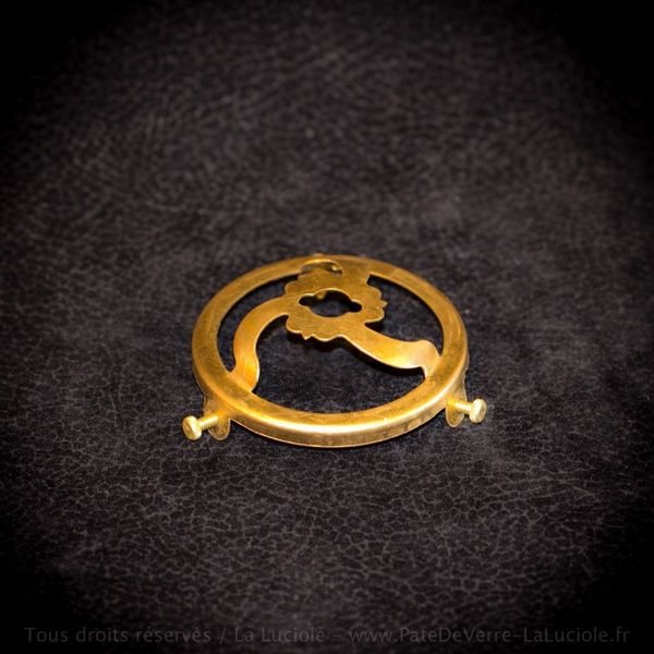 Griffe laiton pour tulipe � griffe diam 57 
5 Marseille 13 (13)