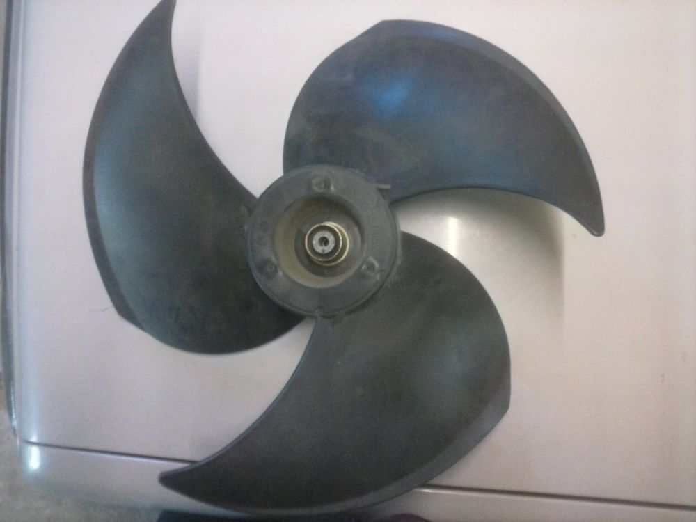 H�lice pour ventilateur 30 Polliat (01)