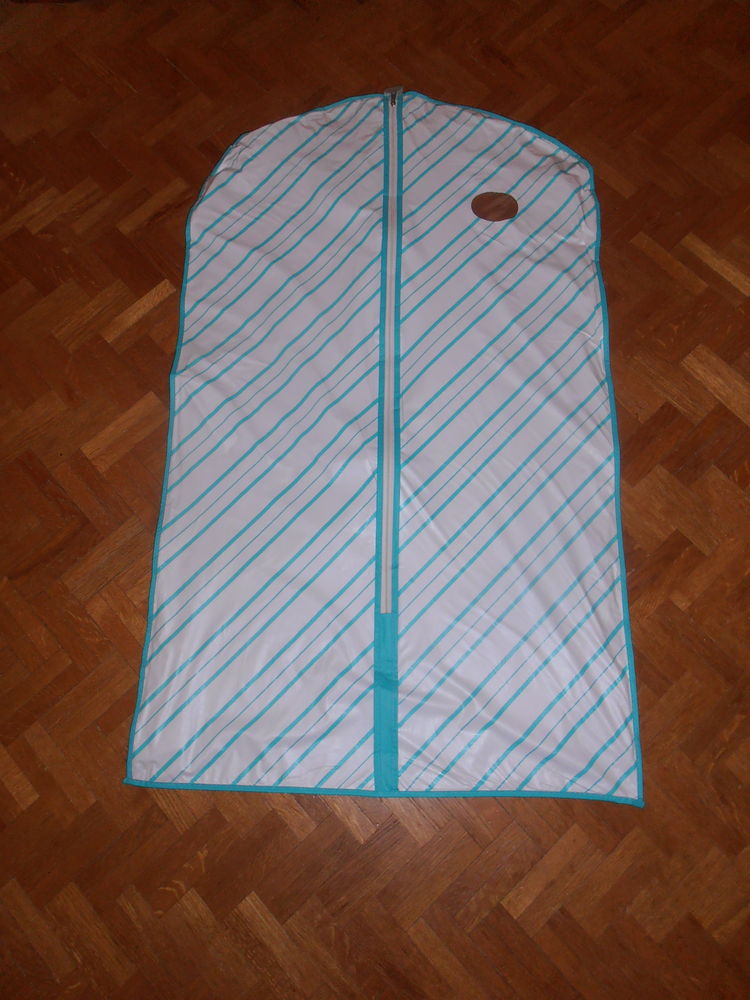 Housse de v�tements 6 (79) 3 Tours (37)