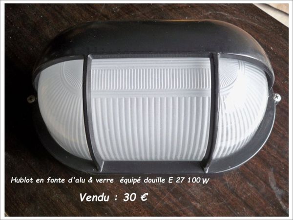 Hublot Fonte d'alu & verre 30 �tr�chy (91)