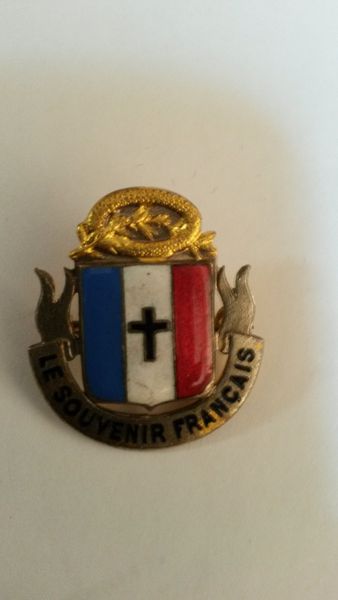 Insigne du souvenir fran�ais 15 Plassay (17)