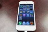  iPhone 5 32 GB blanc / white 550 89210 Bellechaume