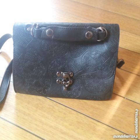 Sac IRON FIST - Manslayer Handbag 35 Fontenay-l�s-Briis (91)