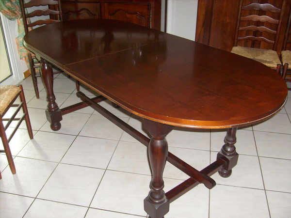 jolie table acajou massif 190 Gar�oult (83)