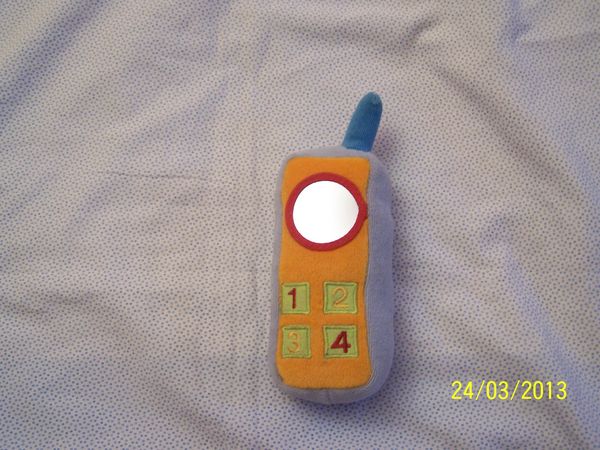 JOUET D'EVEIL 1ER AGE TELEPHONE PORTABLE EN TISSU 5 Issy-les-Moulineaux (92)