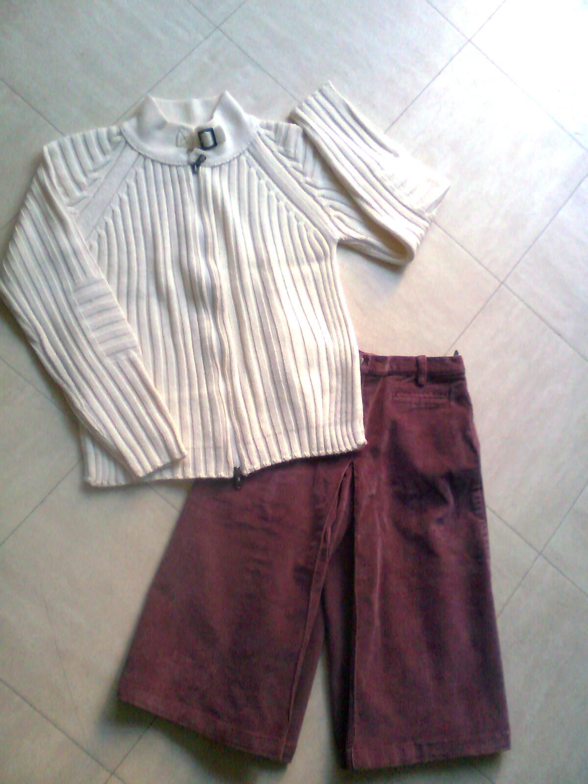 jupe culotte, gilet/cardigan - 10 ans - zoe 3 Martigues (13)