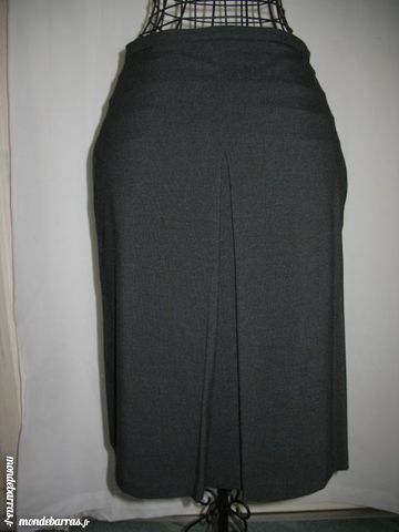 Jupe droite avec fente sur le devant NEW LOOK- T38 5 Antony (92)