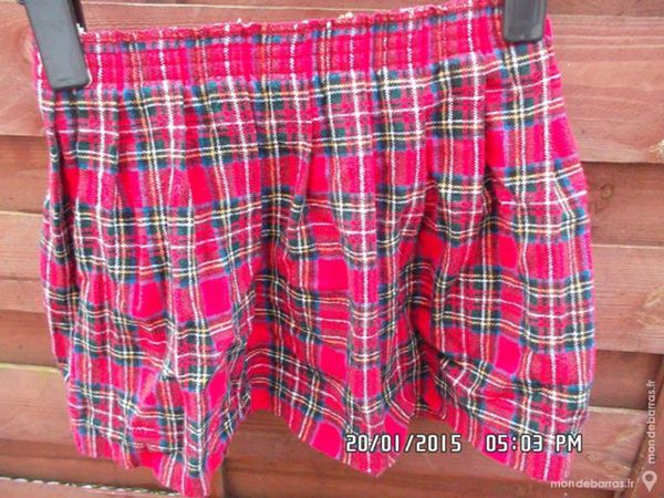 jupe �cossaise rouge t.6 ans kiki60230 2 Chambly (60)