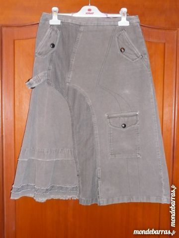 JUPE EN VELOURS KAKI SYM T38 5 Escalquens (31)