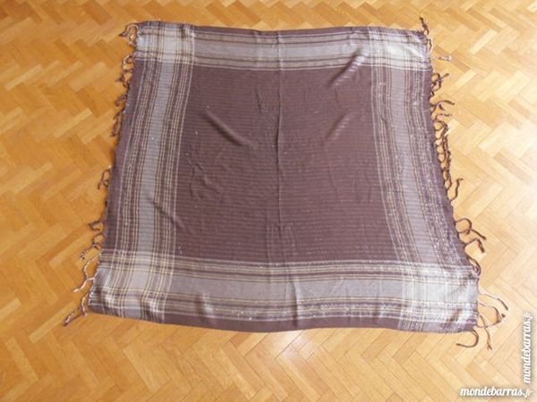 K�fi� marron et vert fils argent�s 10 Tours (37)