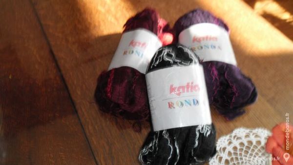 LAINE KATIA    RONDA 5 M�n�tr�ol-sous-Sancerre (18)