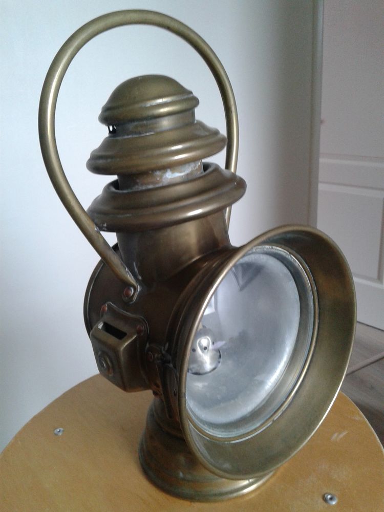 LAMPE ANCIENNE 110 Chevry-Cossigny (77)