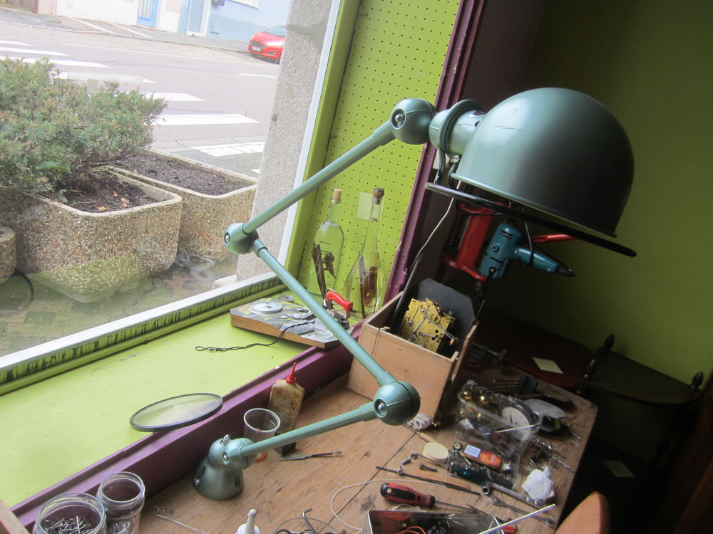 Lampe m�tallique articul�e 0 Le Creusot (71)