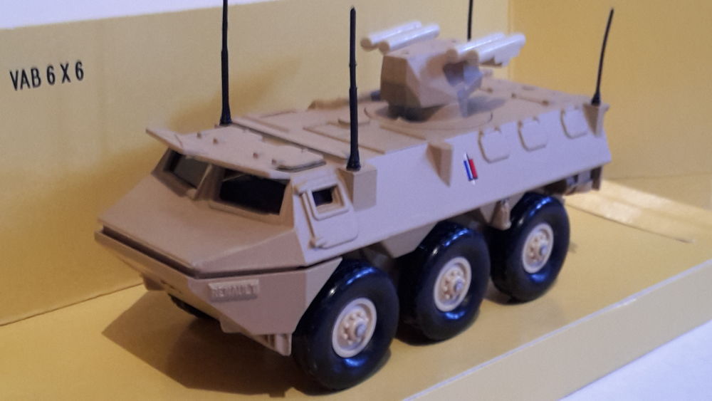 V.A.B. 6 X 6 lance-missiles sable 22 Follainville-Dennemont (78)