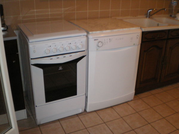 Lave vais (189 �)  gazini. ( 231 �) lave linge/s�c. (350 �) 0 Joigny (89)