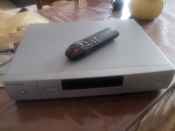 lecteur dvd 20 L'H�pital-le-Grand (42)
