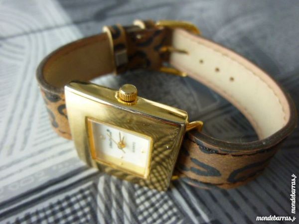 LILLIAN VERNON montre Dame DIV0136 60 Metz (57)