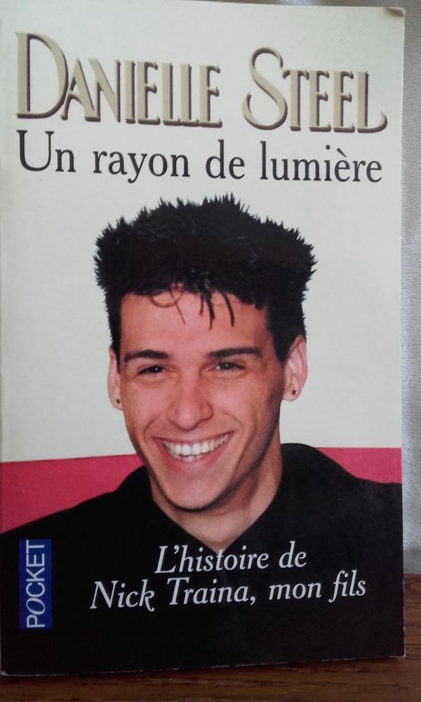 Livre de DANIELLE STELL 1 �tampes (91)