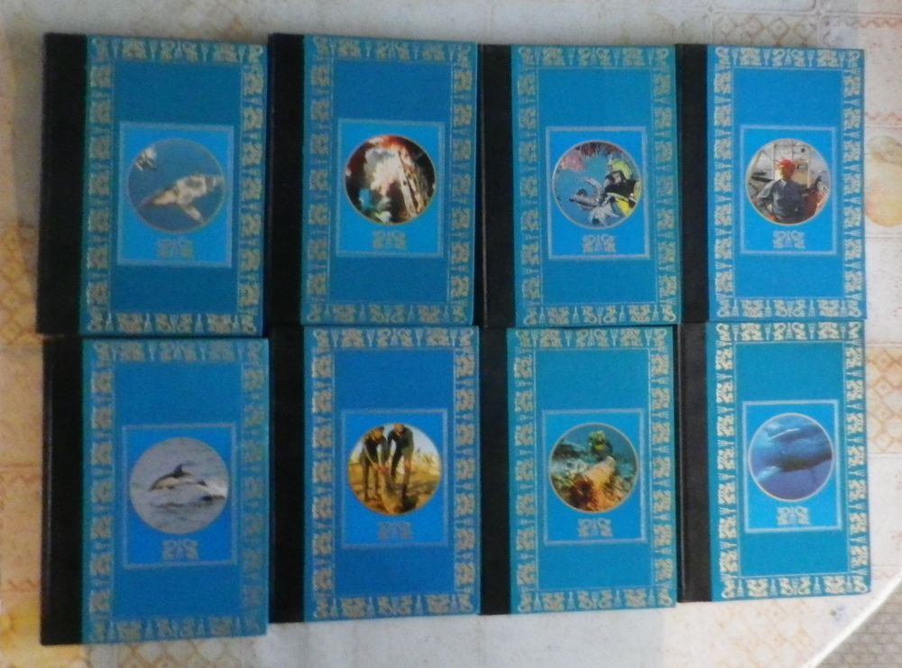 8 LIVRES COUSTEAU vendus en lot ou � l'unit� 30 Attainville (95)