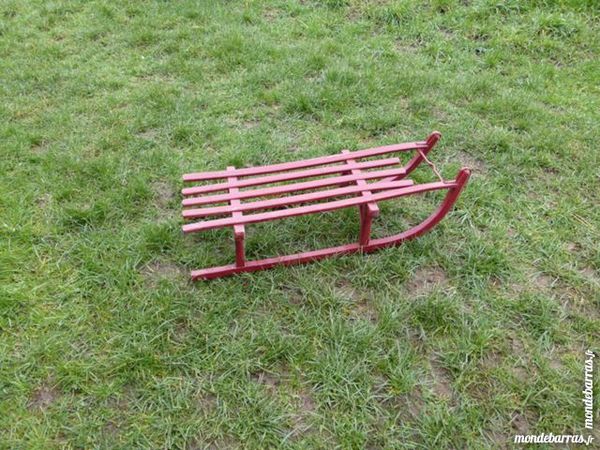 LUGE ANCIENNE 5 Breuches (70)