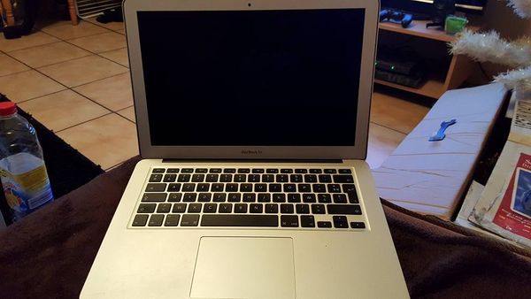 macbook air 13 pouce 650 Pau (64)