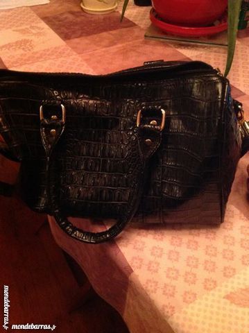 Sac � main booling tr�s bon �tat 10 Villepinte (93)