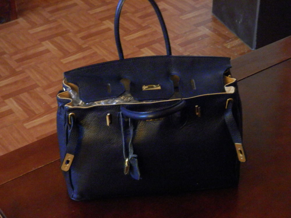 Sac � main en Cuir Guenuine Leather 50 Paris 19 (75)