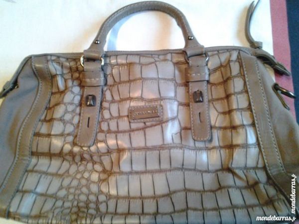 Sac � main David jones 20 Bourg-l�s-Valence (26)