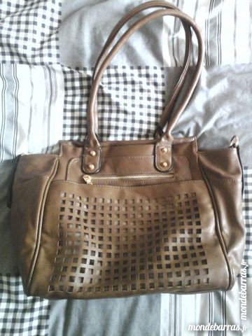 Sac � main DCG NEUF 25 Le Havre (76)