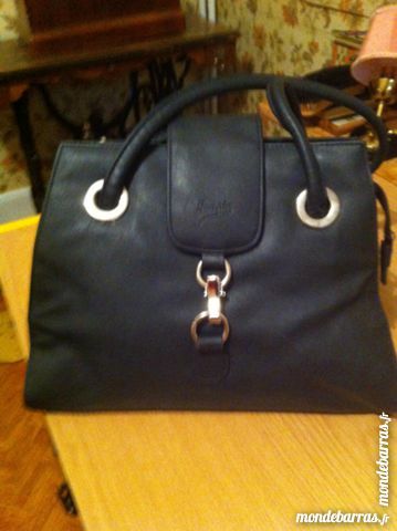 sac � main  �SCAPIN� 15 Saint-Vallier (71)