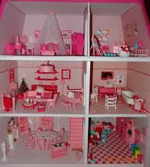 Maison Hello Kitty 120 Saint-Joseph (97)