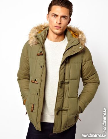 Manteau/Parka verte Pull and Bear 30 Bussy-Saint-Georges (77)