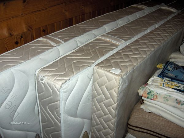 matelas,sommiers dunloppilo tr�s ferme+tetede lit 750 Cormeilles-en-Parisis (95)