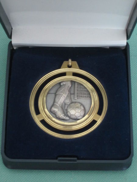 m�daille de FOOTBALL avec COFFRET
3 Sassenage (38)