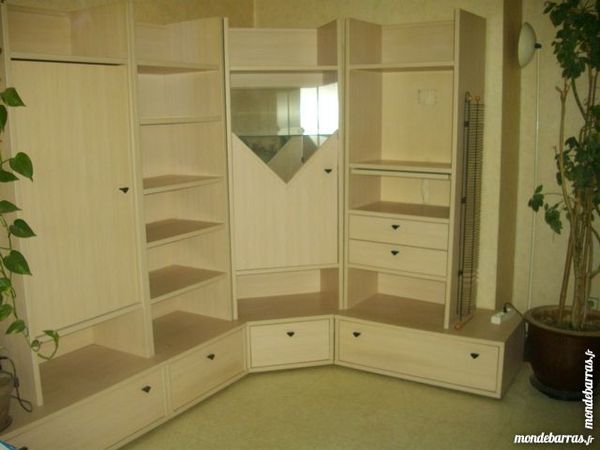 MEUBLE D'ANGLE 35 L'Isle-Adam (95)