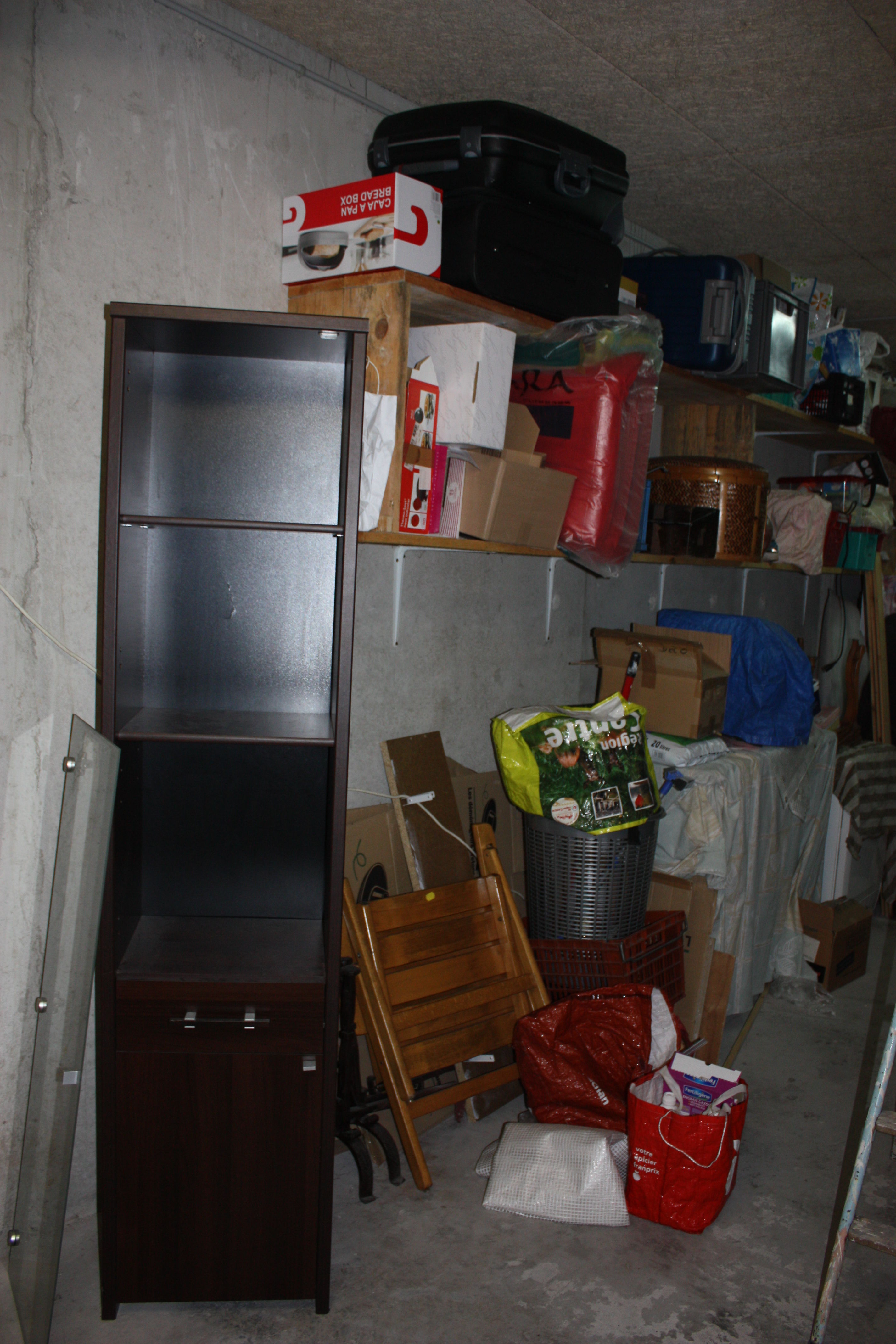 MEUBLE HAUT 30 Fr�jus (83)