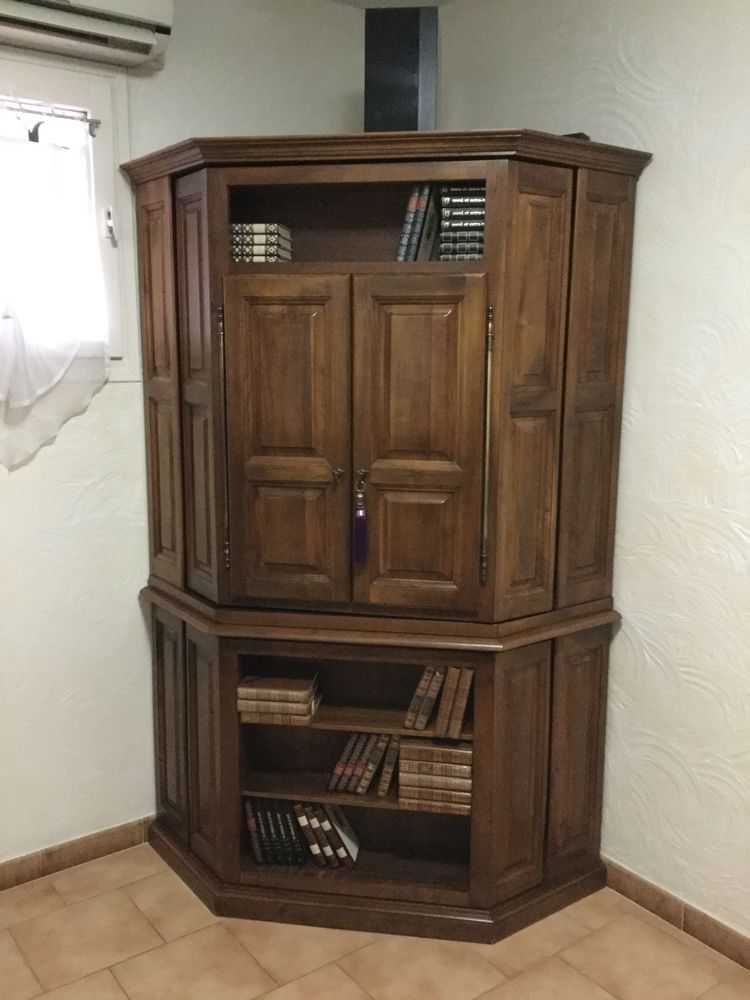 Meuble TV/HIFI en noyer massif 0 La Seyne-sur-Mer (83)
