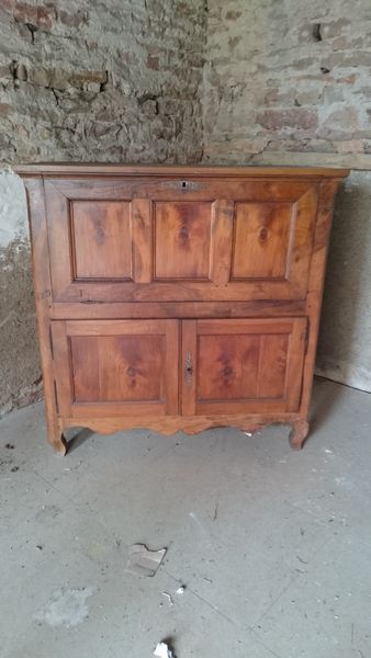 Meuble t�l�, commode 0 Mercurey (71)