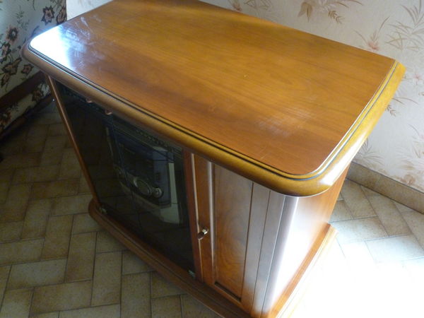 meuble de tele meurisier 430 Argentr�-du-Plessis (35)