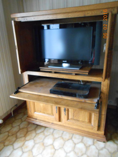 MEUBLE TV -HI FI 400 Rumilly (74)