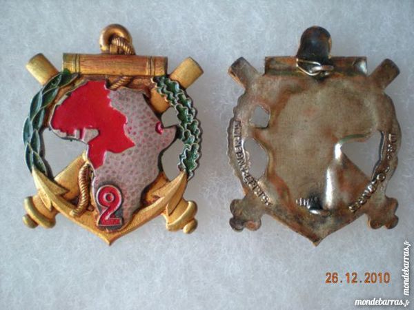MILITARIA  Insignes 10 Saint-Rapha�l (83)
